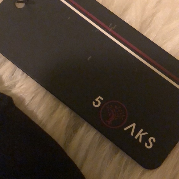 NWT 5AKS 🧚🏾♂️5/$15 in any bundle of 4+ exp 12/12/23💰3/$21 - Picture 3 of 6